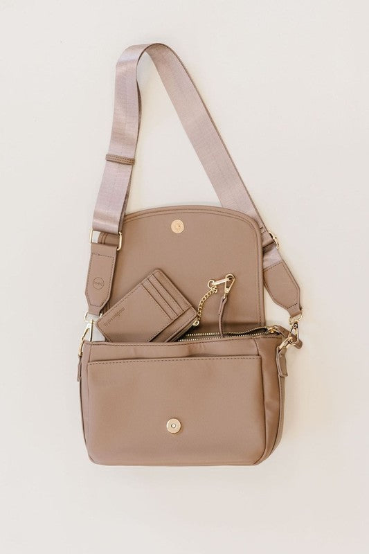 SIGNATURE CROSSBODY SHOULDER BAG WITH CARD WALLET